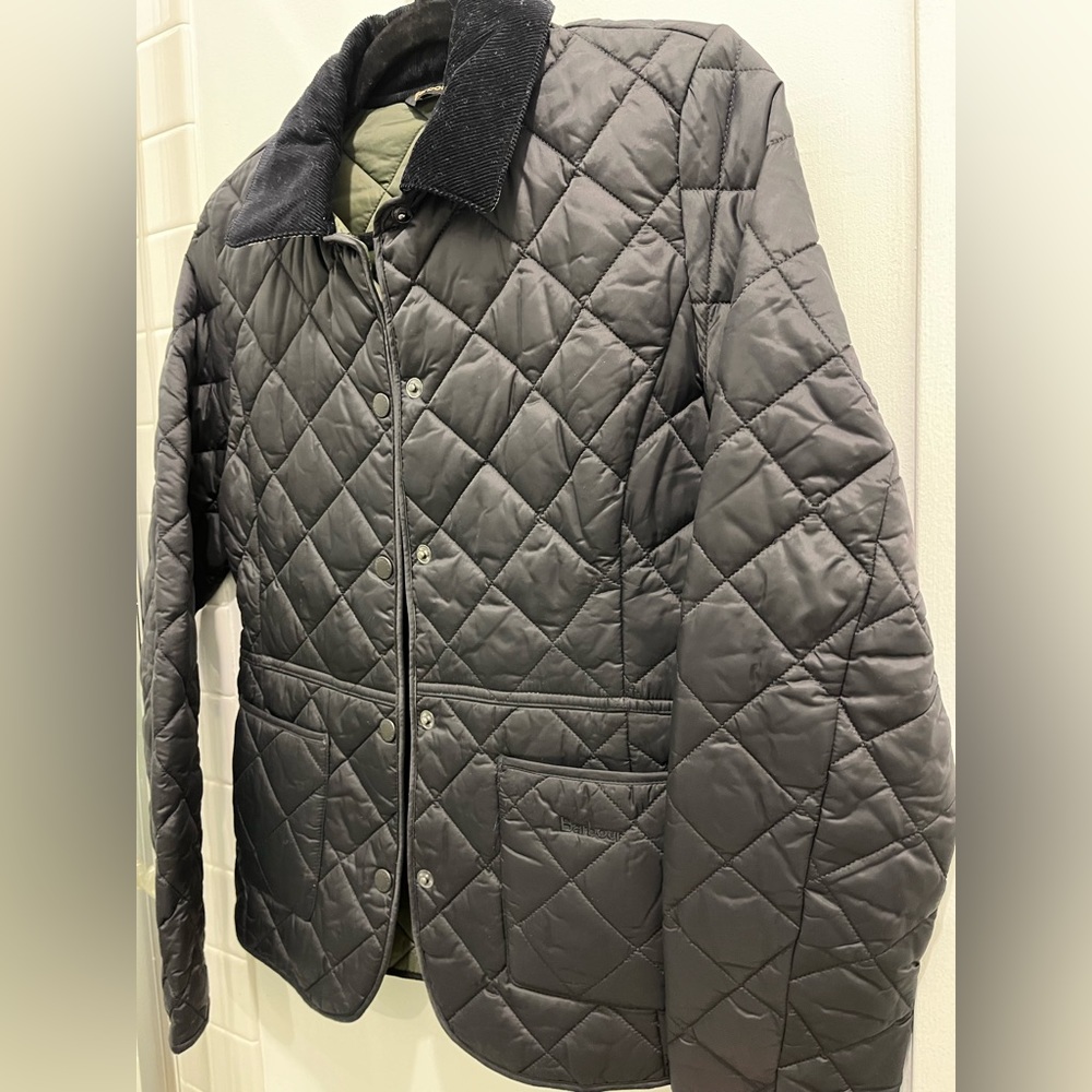 Classic quilted Barbour jacket (barely worn)